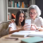 How Technology is Revolutionizing Home Care Services for Seniors